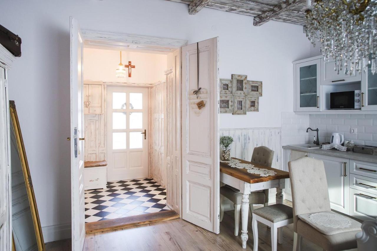 Bab-Lak Apartman Kisvárda Exterior photo